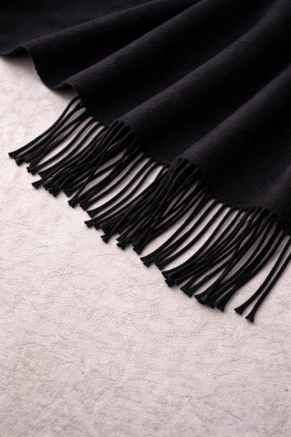 HOODE Shawl – Black